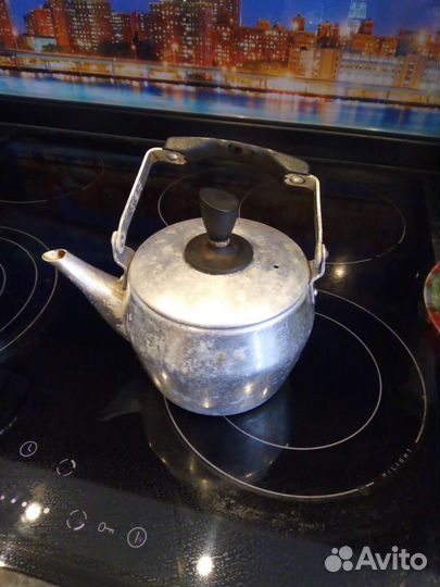 Эмалированый чайник