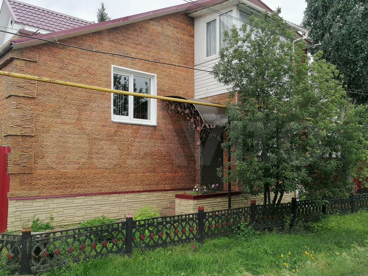 Коттедж 247 м² на участке 8 сот.