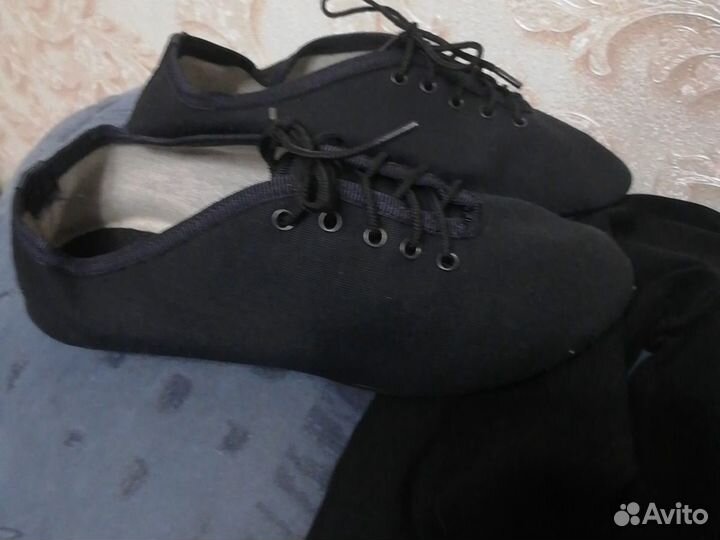 Купальник, юбка и джазовки