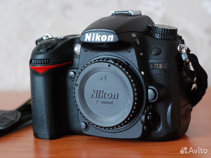 Nikon D7000 Body (пробег 7000 кадров)