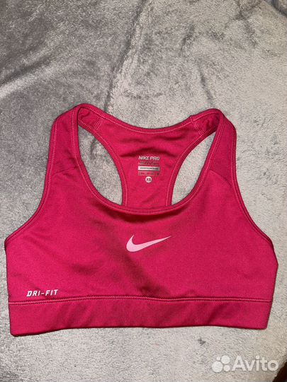 Спортивный топ бра nike