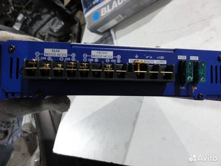 Усилитель 4-канальный Blaupunkt GTA 470 Все Все