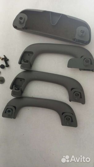 Ручка на салонный потолках