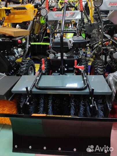 Машина подметально-уборочная парма мп-01-762эф