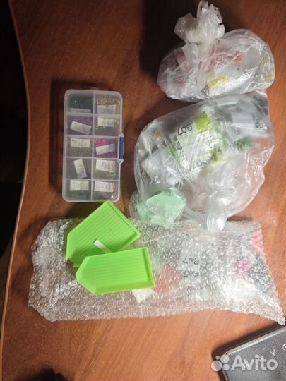 Начатая алмазная картина