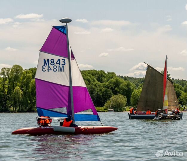 Парусный надувной катамаран