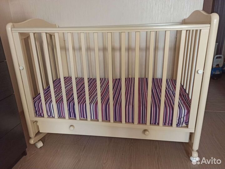 Детская кровать гандылян Ванечка (качалка)