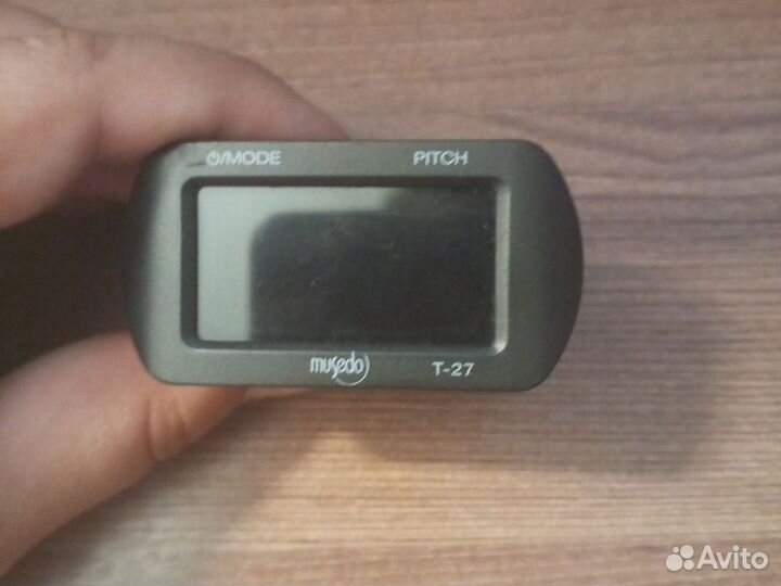 Тюнер для гитары