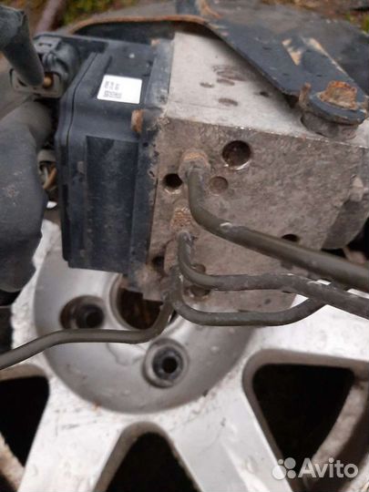 Блок ABS Nissan x-trail t30