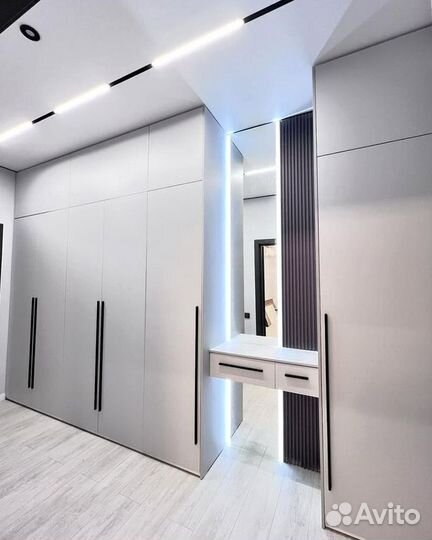 Шкаф распашной с бесплатным замером