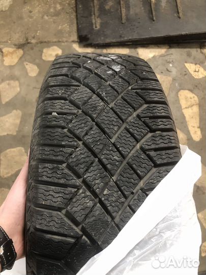 Continental ContiVikingContact 7 225/65 R17