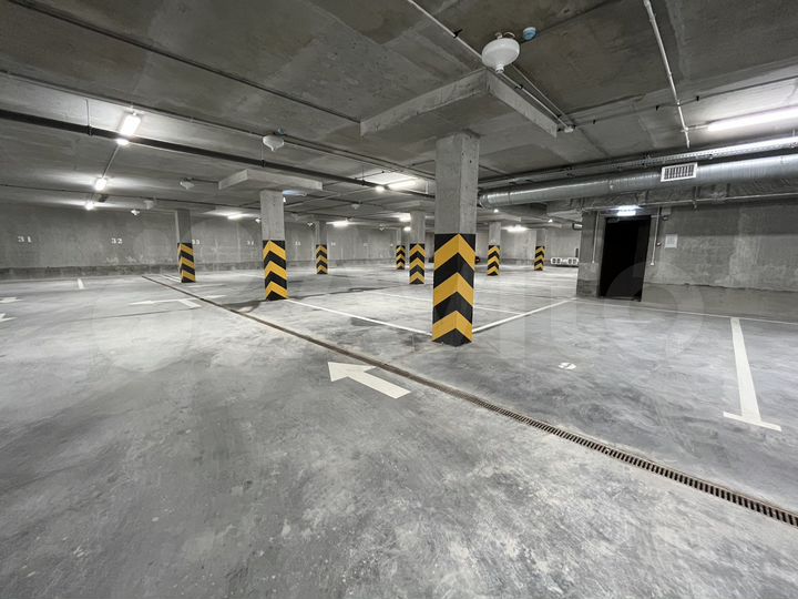 Машиноместо, 14 м²