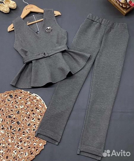 Новый школьный костюм для девочки 128-146