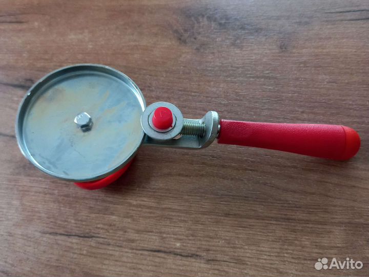 Закаточная машинка