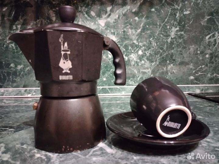 Гейзерная кофеварка bialetti