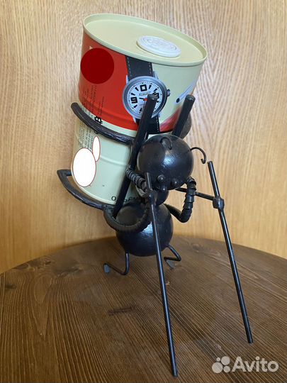 Муравей с подставкой для бутылки (ручная работа)