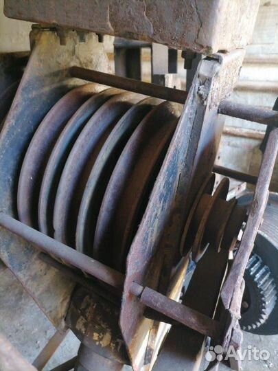 Крюковая подвеска б/у