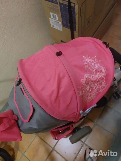 Детский велосипед с ручкой