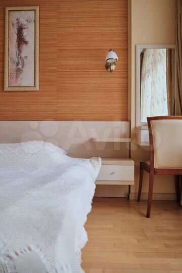 2-к. квартира, 80 м², 3/9 эт.