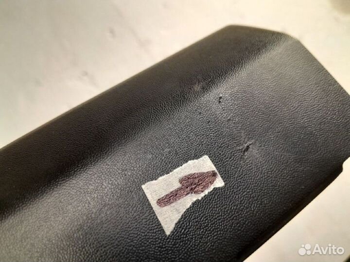 Молдинг задней левой двери