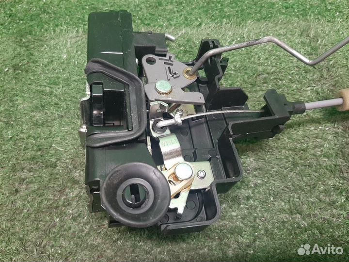 Замок двери задней левой Opel Antara 2014