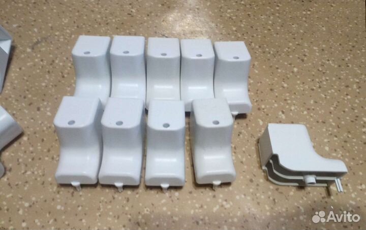 Крепление (опора) холодильника Liebherr