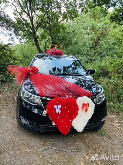 Свадебные украшения на авто