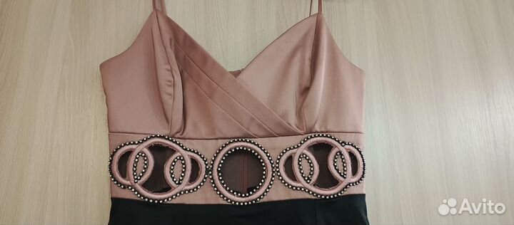 Платье вечернее