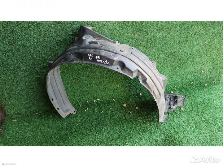 Подкрылок на honda FIT GP6