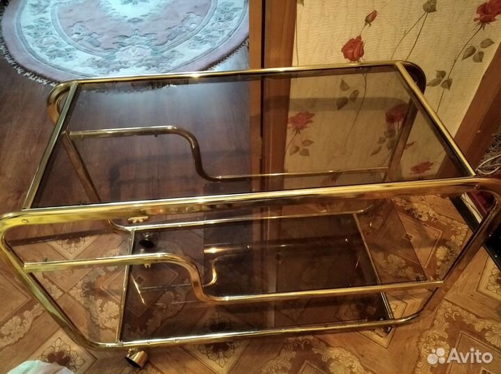 Стол,подставка,тумба