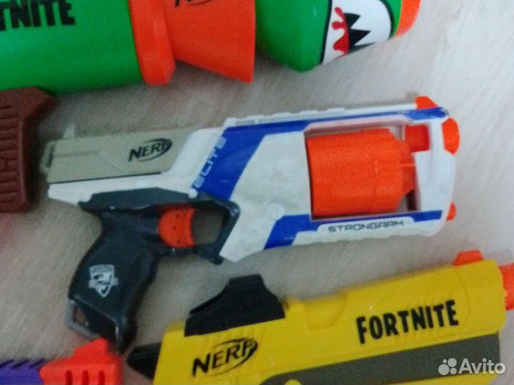 Бластер нерф