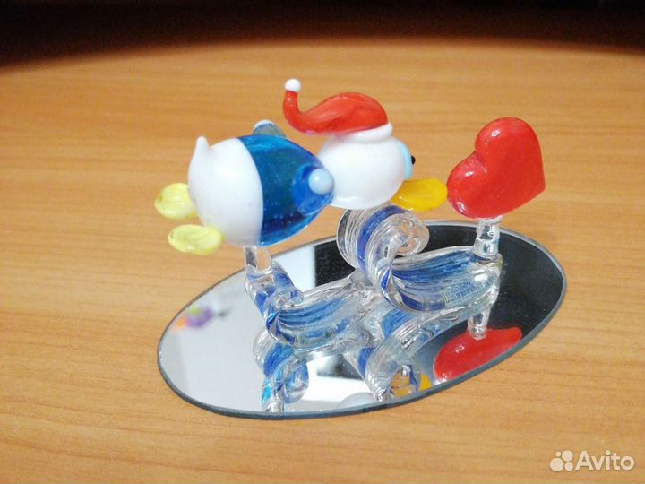 Стеклянная фигурка