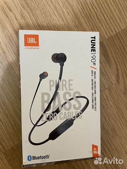 Беспроводные наушники jbl tune 190