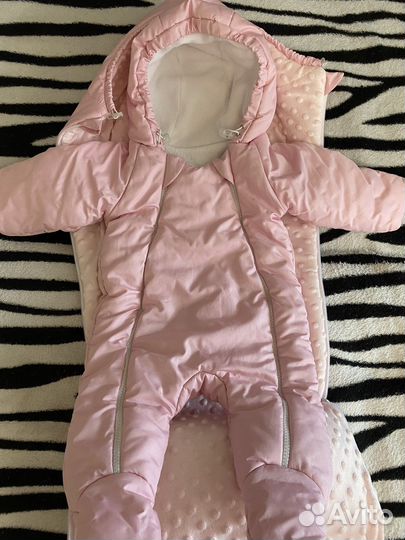 Комплект на выписку для девочки 4в1