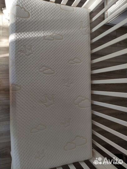 Детская кроватка troll