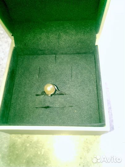 Кольцо серебряное с розовым жемчугом