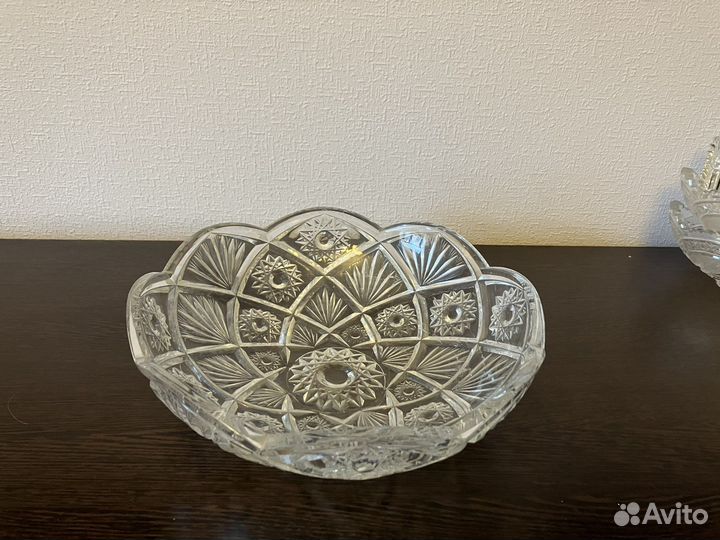 Хрустальная конфетница