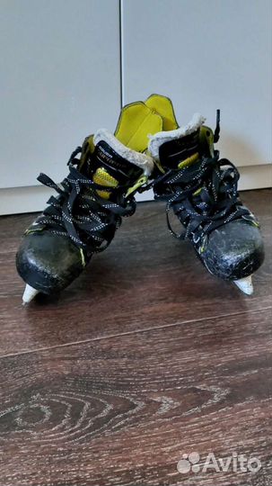 Хоккейные коньки bauer