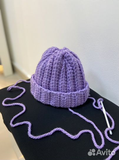 Шапка вязанная ручной работы