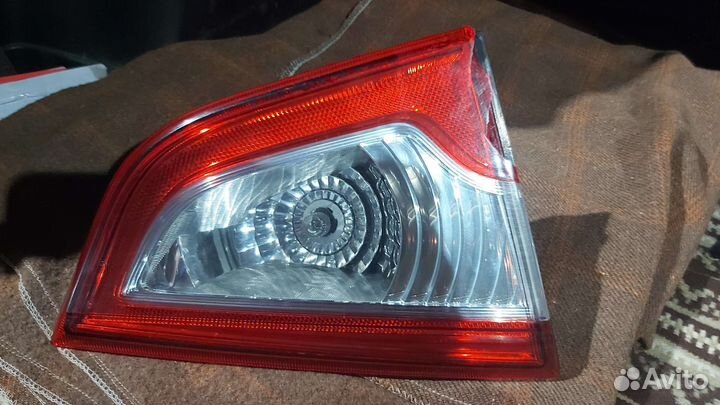 Фонарь задний suzuki sx4