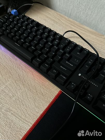 Игровая клавиатура thunderobot