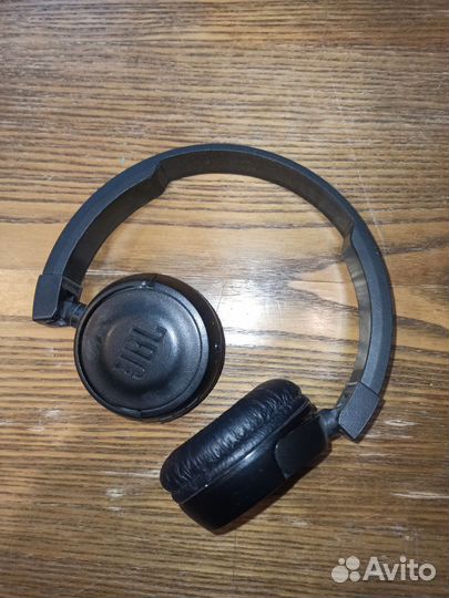 Беспроводные наушники jbl t450BT