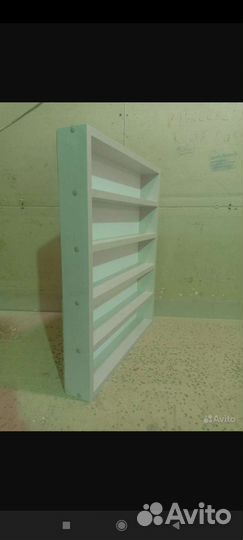 Полочка под Гельлаки лаки