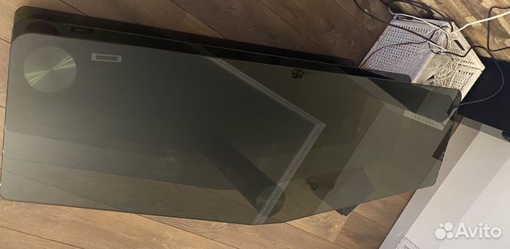 Стеклянная тумба под тв