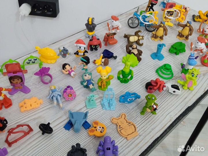 Игрушки из киндер, ассорти