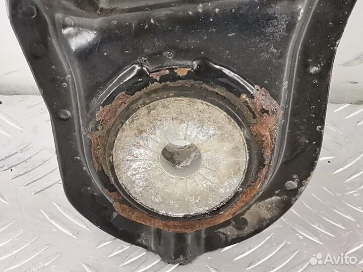 Балка для Volkswagen Golf 4