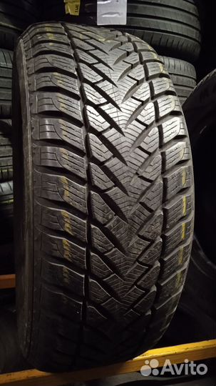 Goodyear UltraGrip 255/60 R17