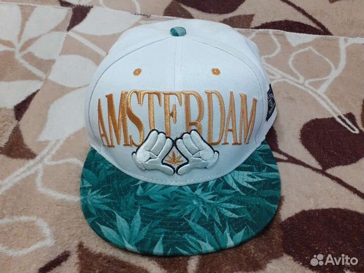 3шт фирменных бейсболок