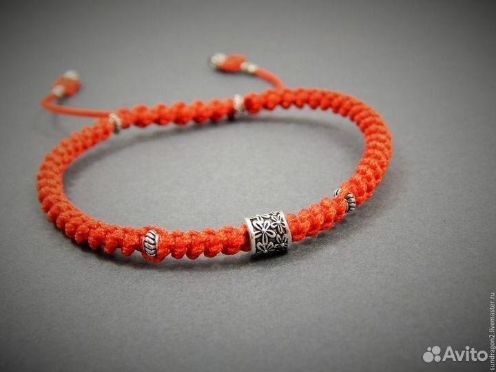 Браслет красная нить