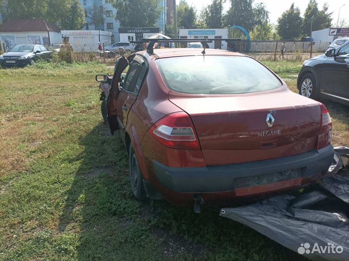 Рено Меган 2 седан авто по запчастям K4MD812 МКПП